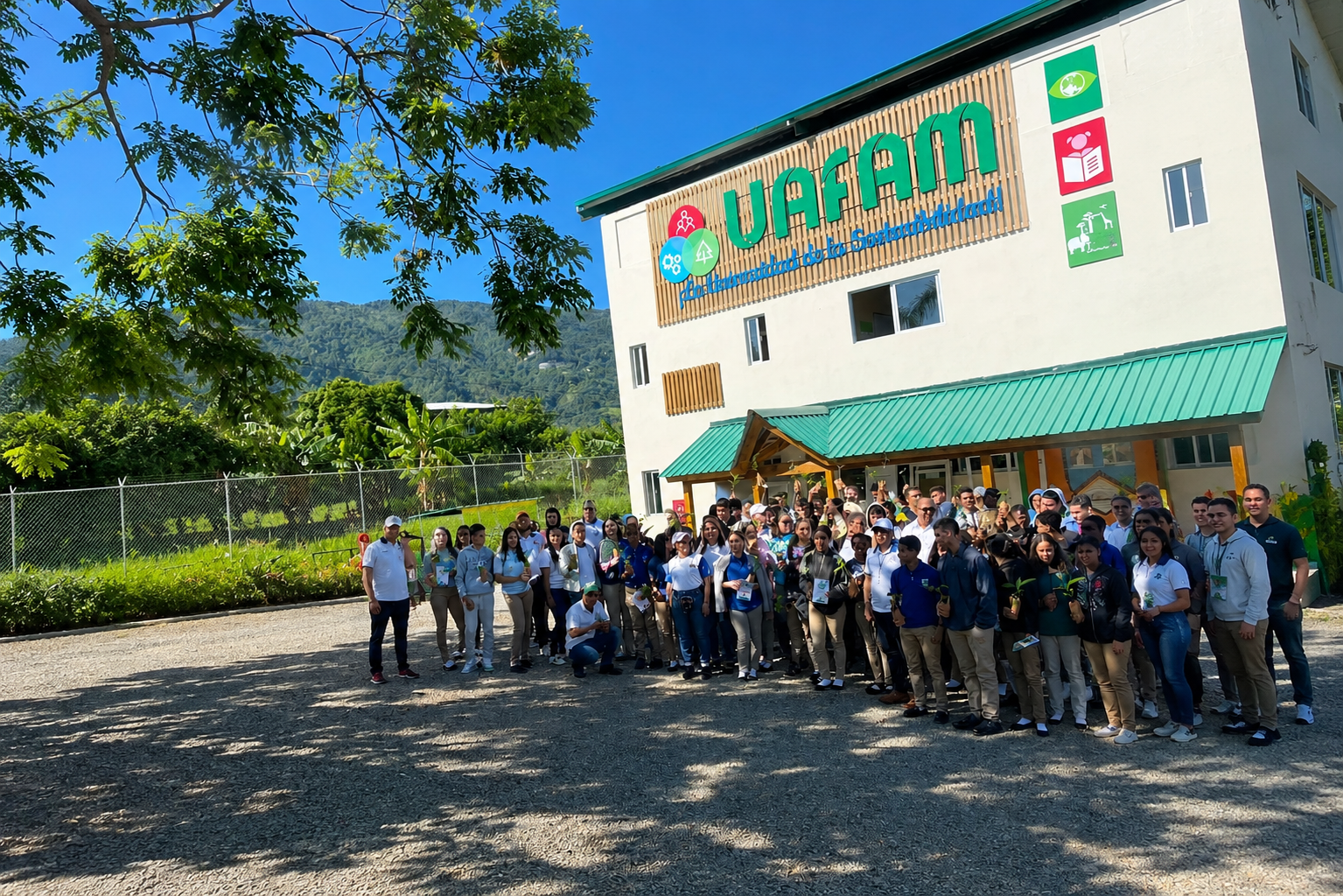 Colegio POLISFAM